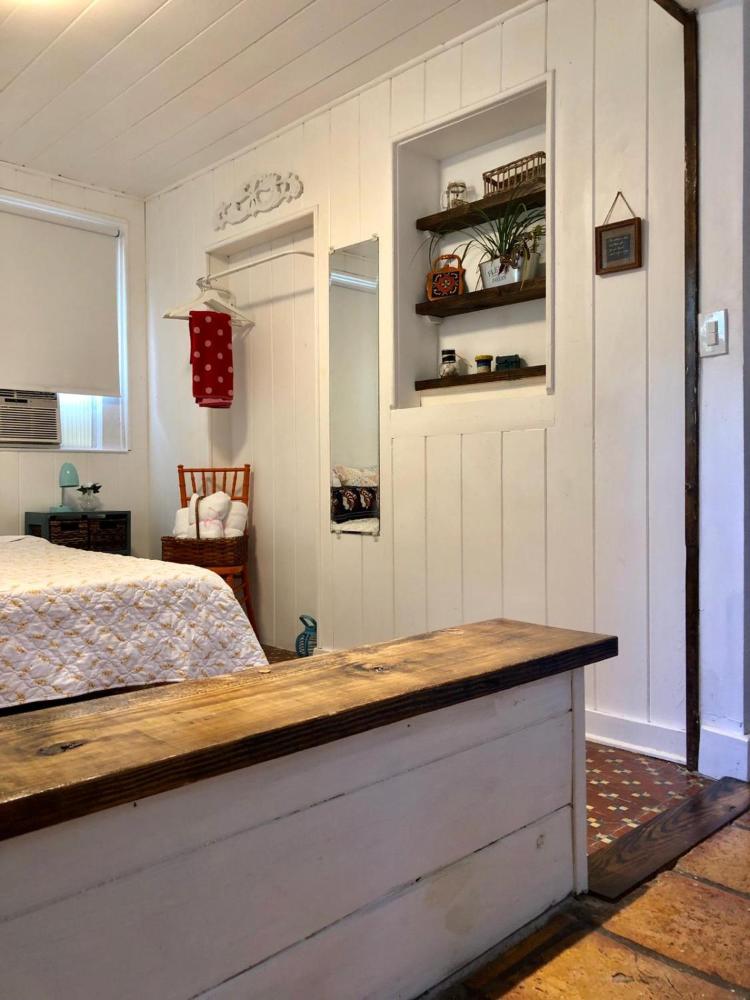 Private Studio with Free Parking